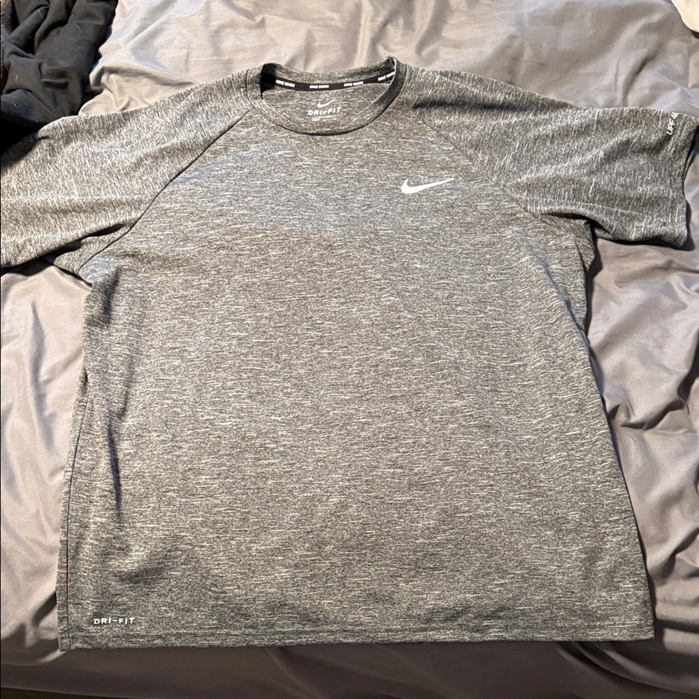 Nike Men's Heather Gray Dri-FIT Tee